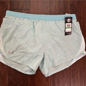 NWT women's under armour shorts size large